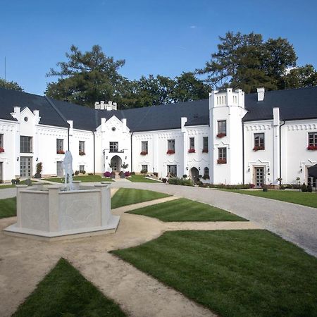 Hotel Zamek Kvasetice à Havlíčkův Brod Extérieur photo