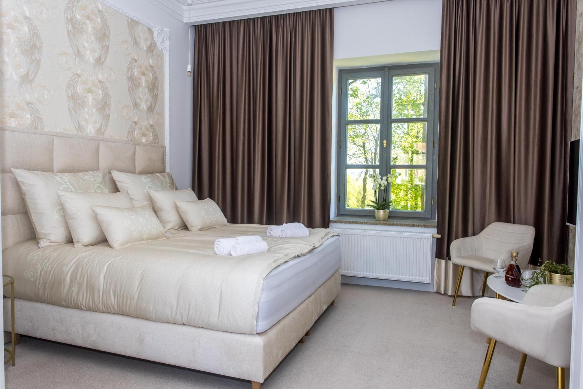 Hotel Zamek Kvasetice à Havlíčkův Brod Extérieur photo