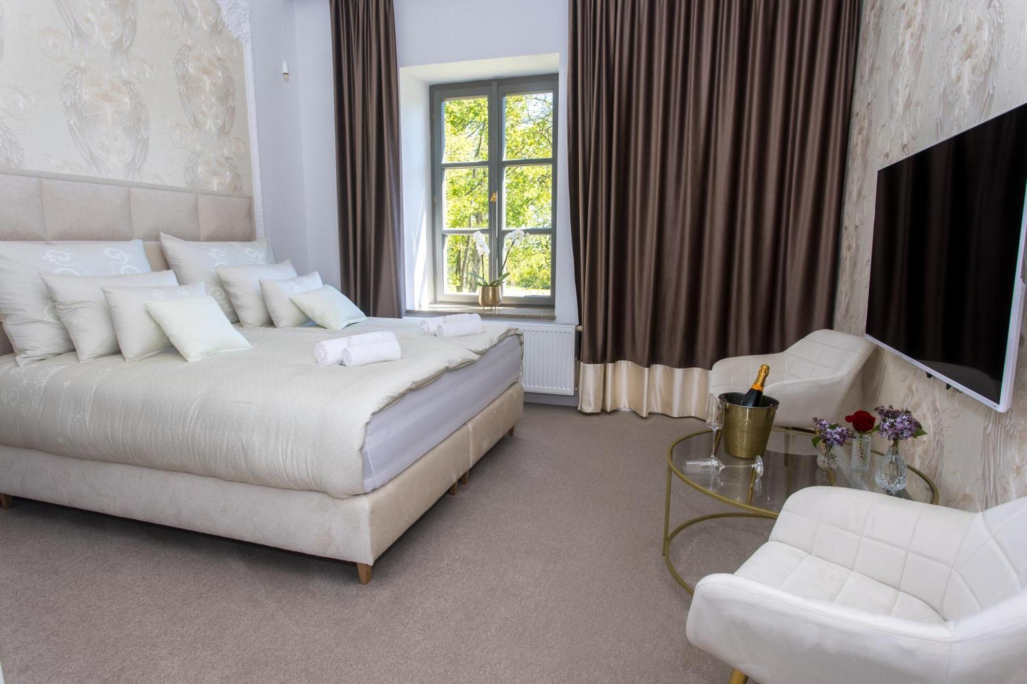 Hotel Zamek Kvasetice à Havlíčkův Brod Extérieur photo